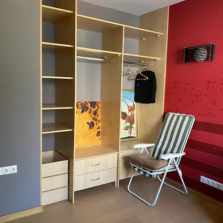 Vila Giruliai 2 *